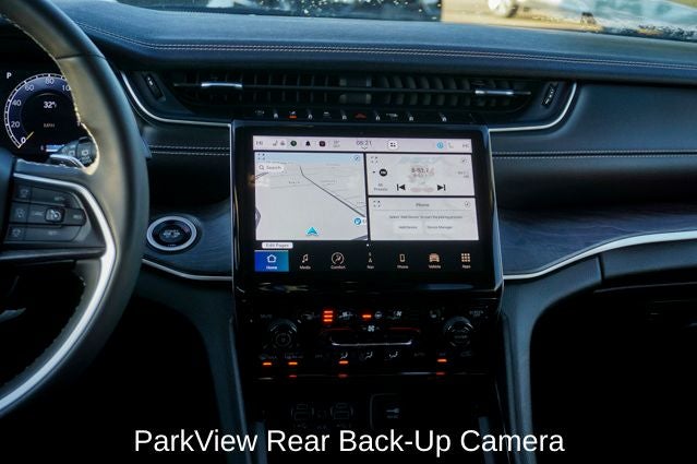 2023 Jeep Grand Cherokee Limited Blackout Package with Navigation