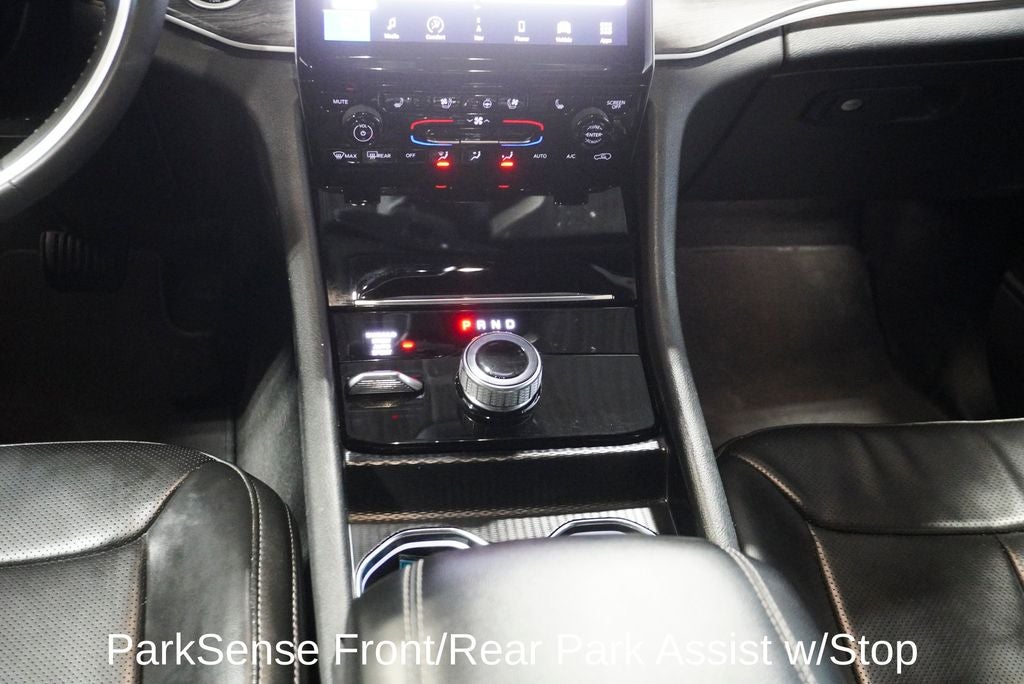 2024 Jeep Grand Cherokee Limited Navigation System & Dual-Pane Panoramic Sunroof