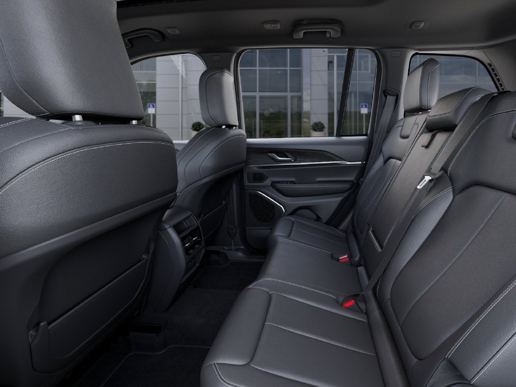 2027 Jeep Grand Cherokee Limited Reserve 4x4