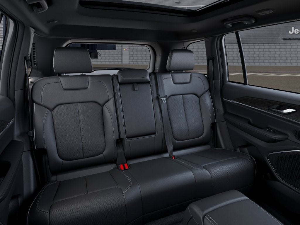 2027 Jeep Grand Cherokee Limited Reserve