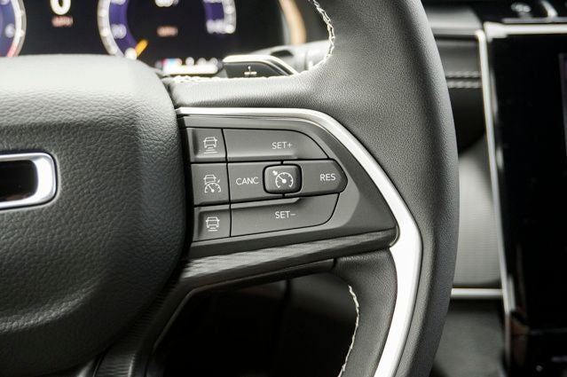 2025 Jeep Grand Cherokee L Altitude X 4X4