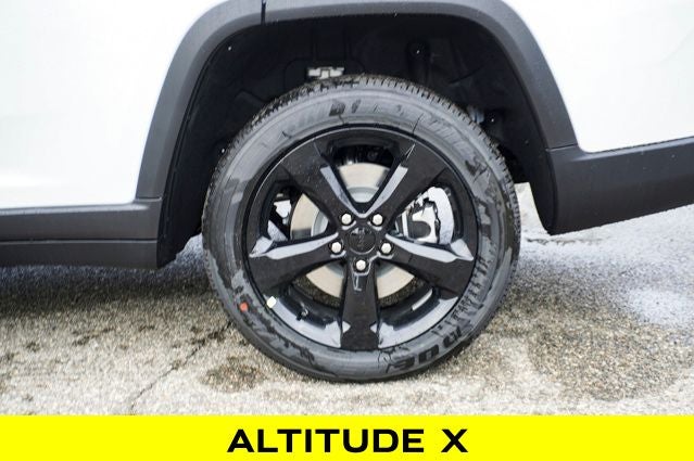 2025 Jeep Grand Cherokee L Altitude X 4X4