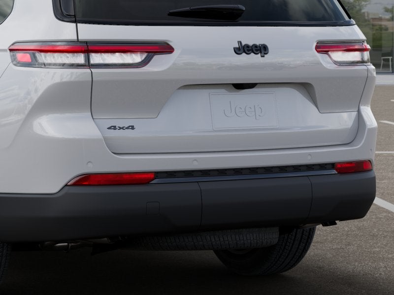 2025 Jeep Grand Cherokee L Altitude 4x4