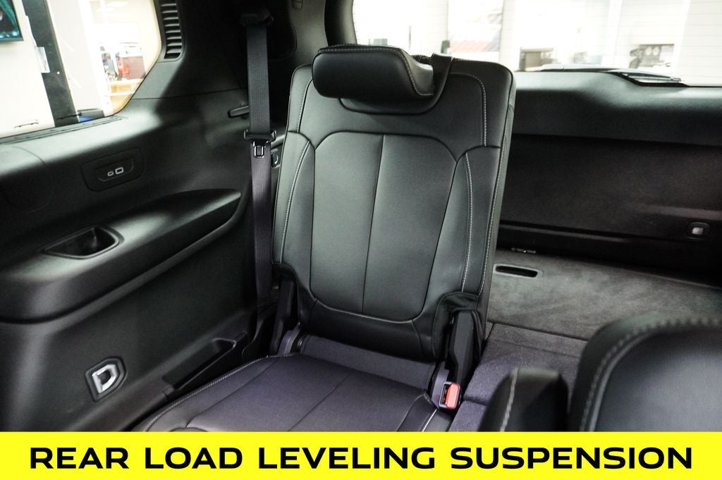 2025 Jeep Grand Cherokee L Limited 4X4