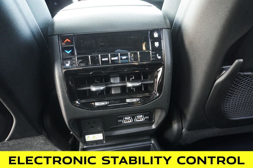 2025 Jeep Grand Cherokee L Limited 4x4