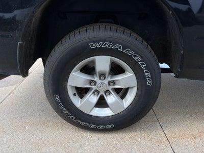 2017 RAM 1500 Tradesman Integrated Voice Command w/Bluetooth