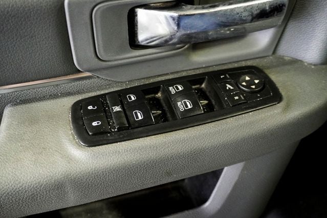 2017 RAM 1500 Big Horn Navigation & ParkView Rear Back-Up Camera