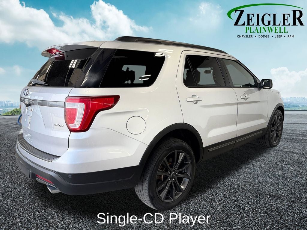 2018 Ford Explorer XLT Technology Feature Bundle