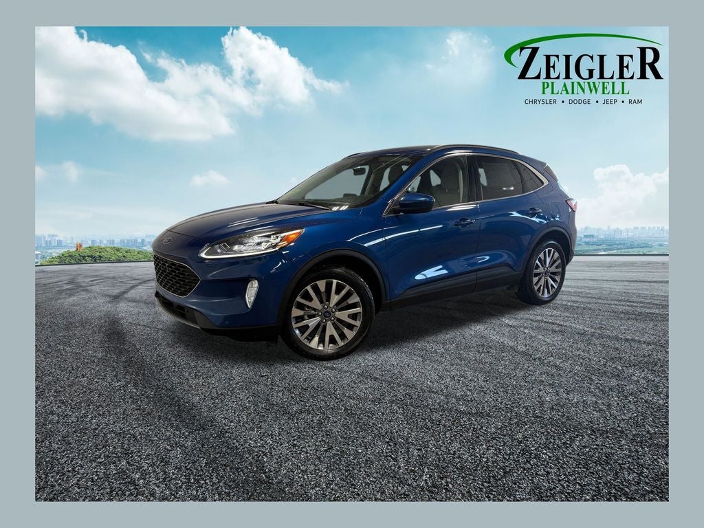 2022 Ford Escape Hybrid Titanium