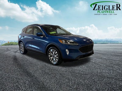2022 Ford Escape Hybrid Titanium