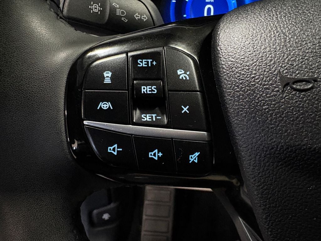 2022 Ford Escape Hybrid Titanium