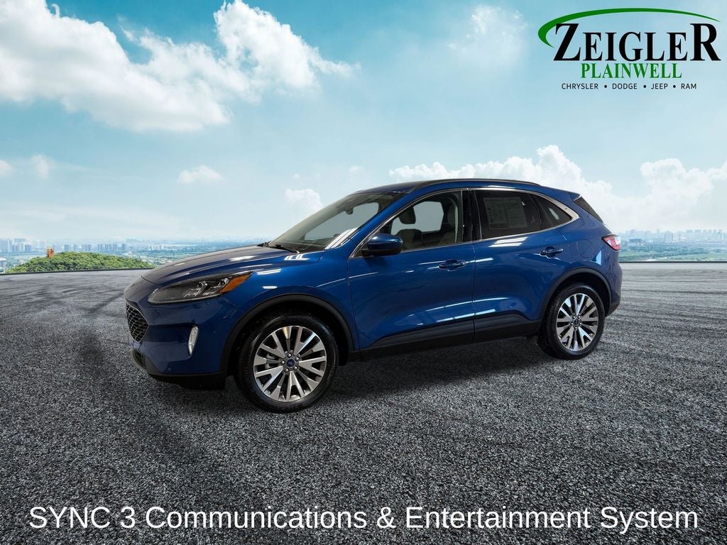 2022 Ford Escape Hybrid Titanium