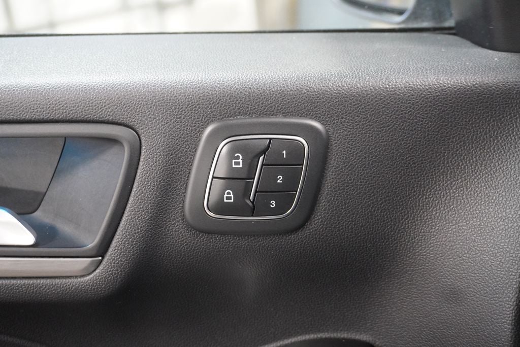 2021 Ford Escape Hybrid Titanium Navigation System