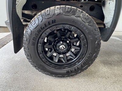 2022 Chevrolet Silverado 2500HD Custom Suspension Package