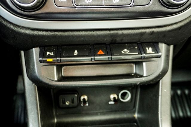 2022 Chevrolet Colorado LT Exterior Parking Camera Rear & Apple CarPlay/Andro