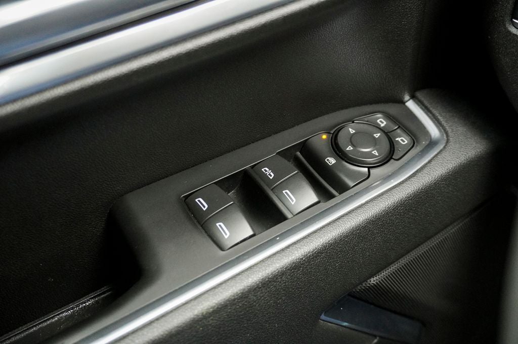 2025 Chevrolet Silverado 1500 LT Navigation System & 12.3" Multicolor Reconfigurabl