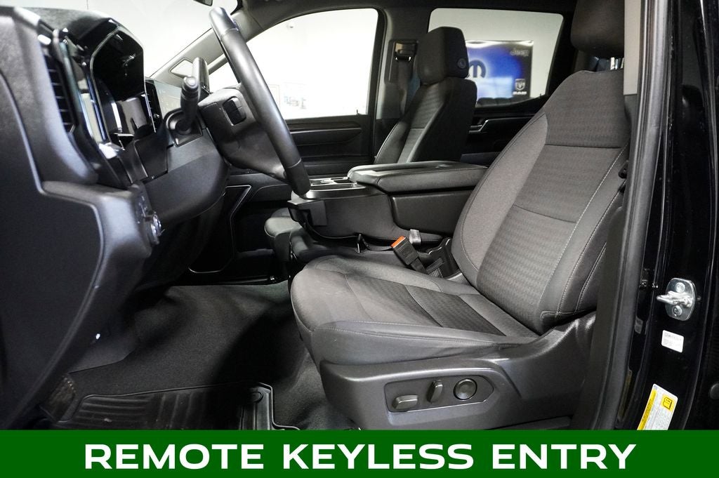 2025 Chevrolet Silverado 1500 LT Navigation System & 12.3" Multicolor Reconfigurabl