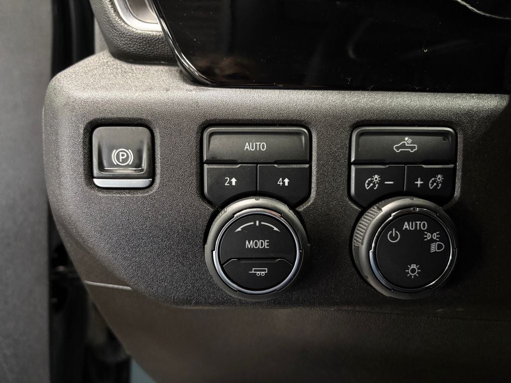 2025 Chevrolet Silverado 1500 LT LT1