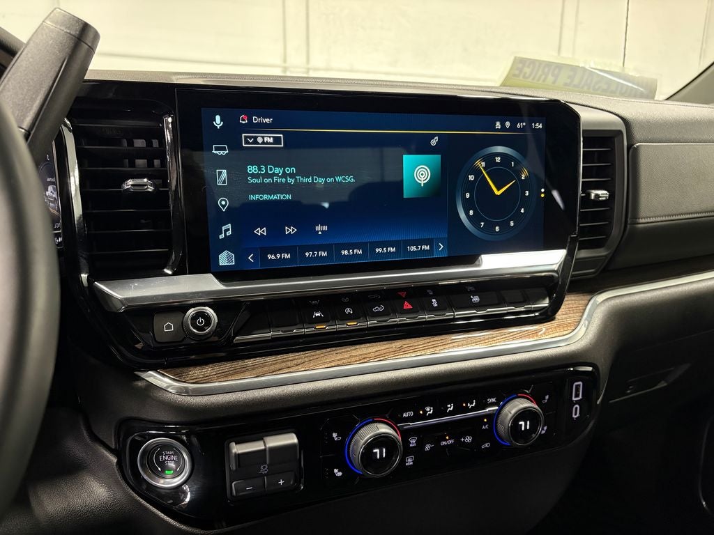 2025 Chevrolet Silverado 1500 LT LT1