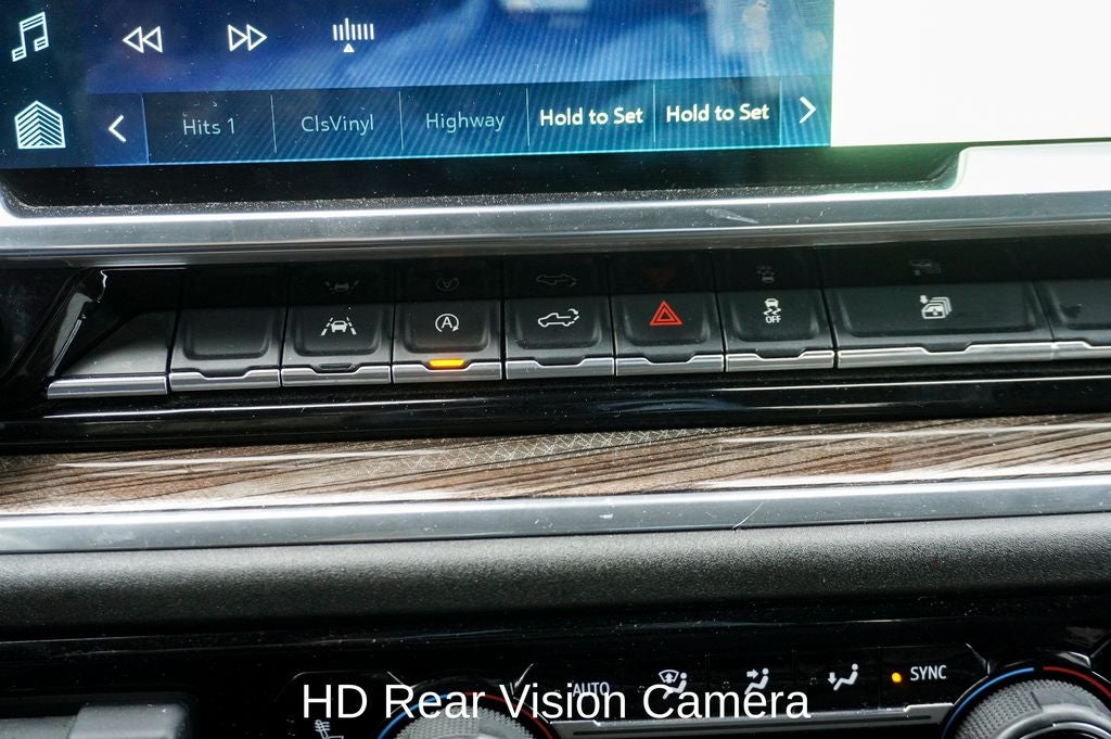 2025 Chevrolet Silverado 1500 LT 12.3'' Multicolor Display & Navigation System