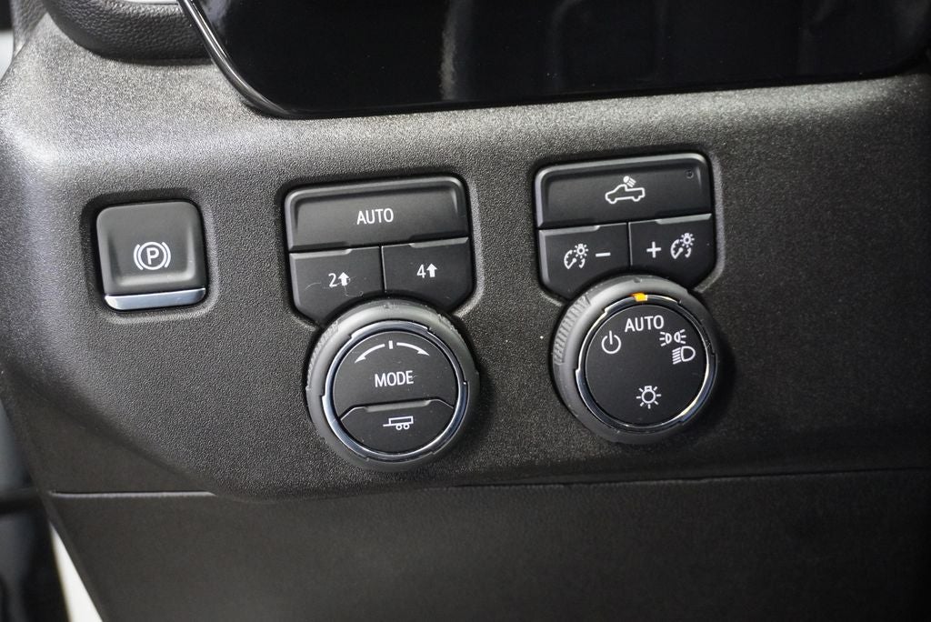 2025 Chevrolet Silverado 1500 LT Navigation System & Apple CarPlay/Android Auto