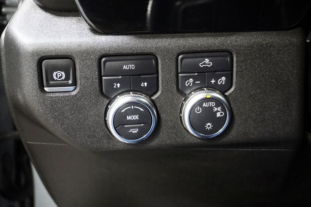 2024 GMC Sierra 1500 SLE Navigation System & Apple CarPlay/Android Auto