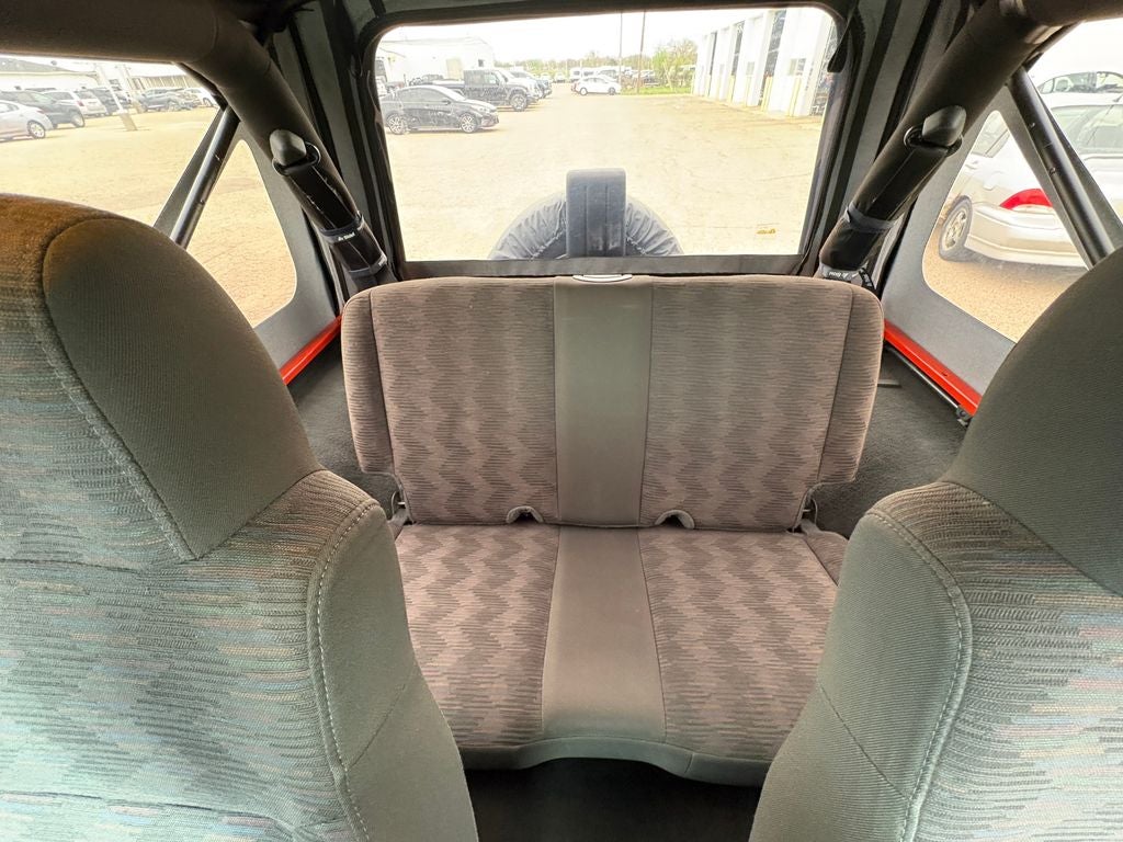2005 Jeep Wrangler Unlimited Unlimited Cloth High-Back Bucket Seats
