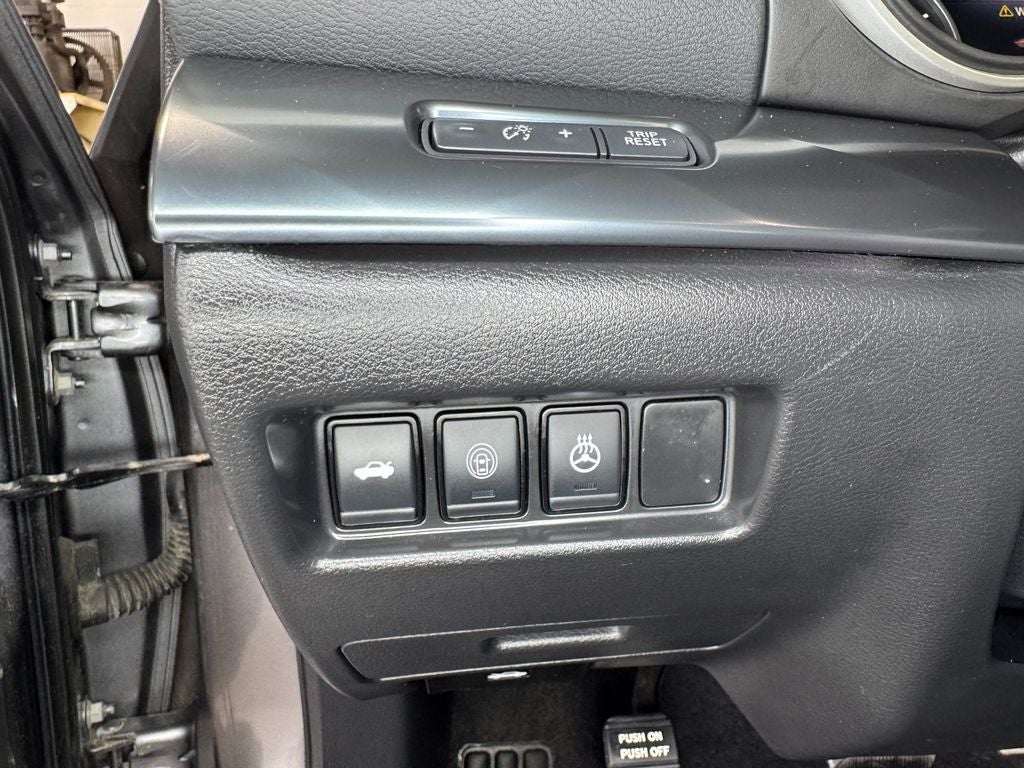 2021 Nissan Maxima SR