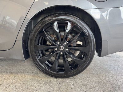 2021 Nissan Maxima SR