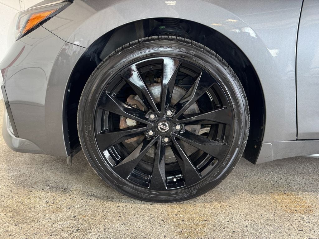 2021 Nissan Maxima SR