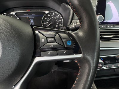 2025 Nissan Altima 2.5 SR Single Panel Moonroof