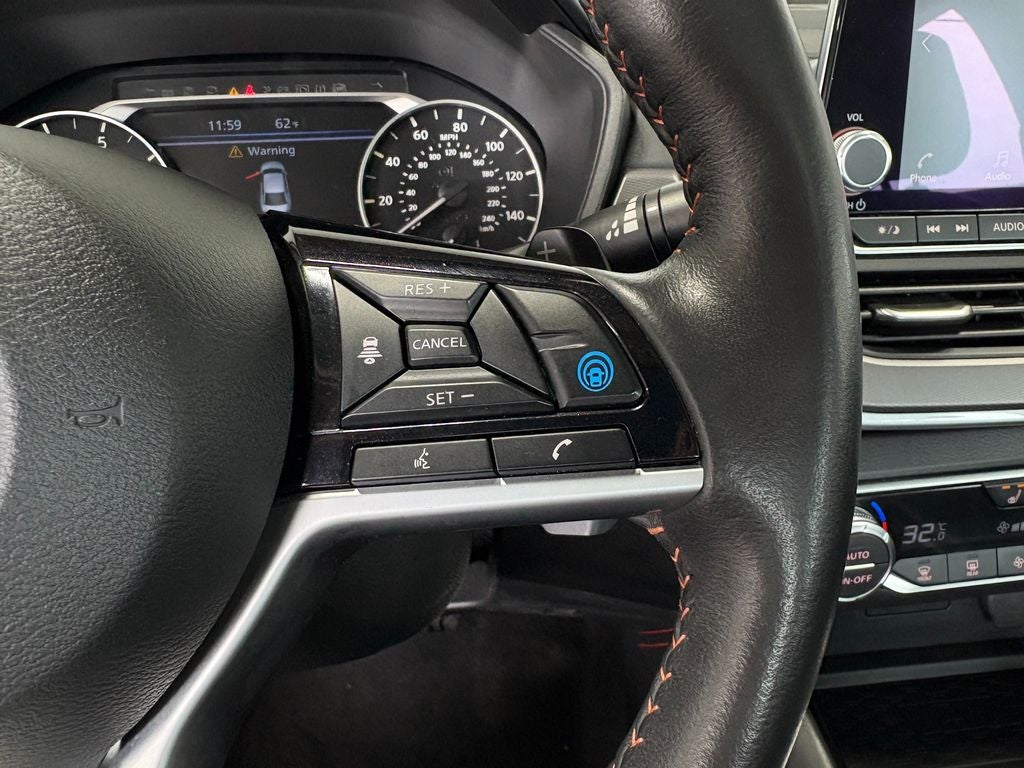 2025 Nissan Altima 2.5 SR Single Panel Moonroof