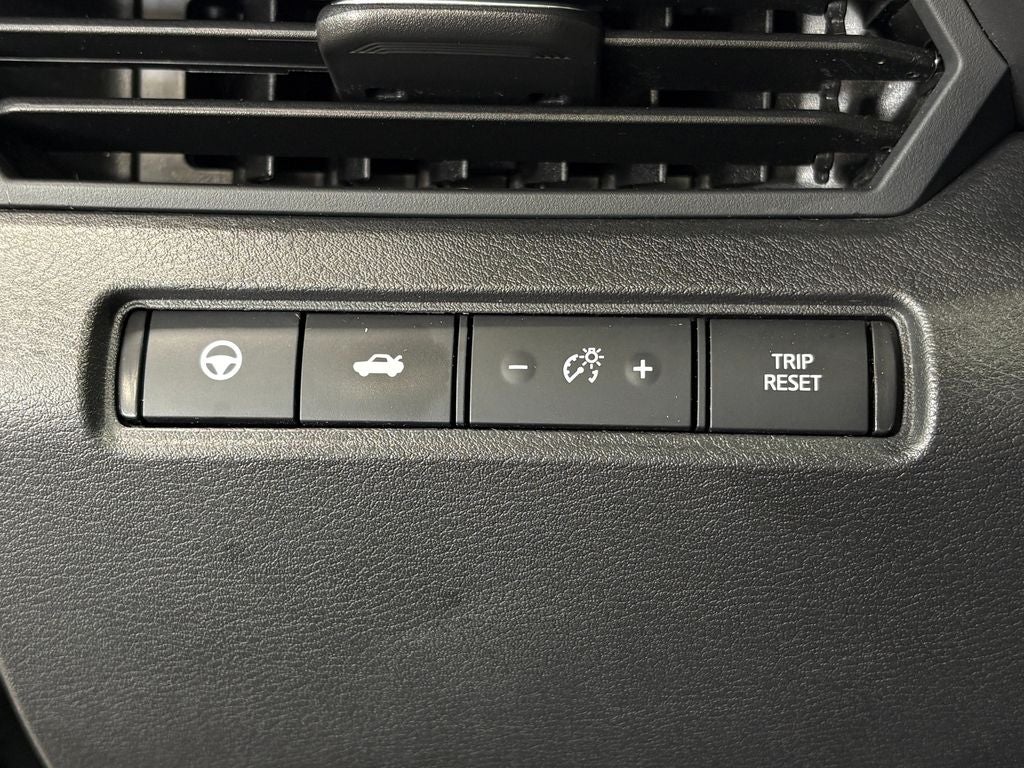 2025 Nissan Altima 2.5 SR Single Panel Moonroof