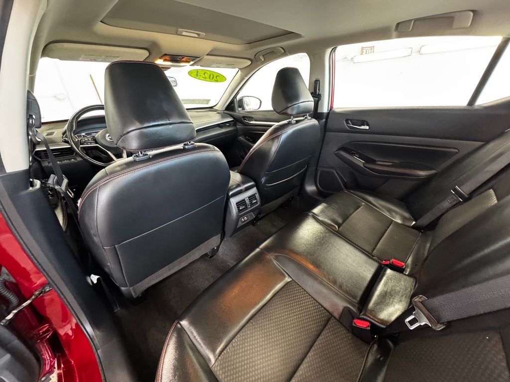 2024 Nissan Altima 2.5 SR Moonroof