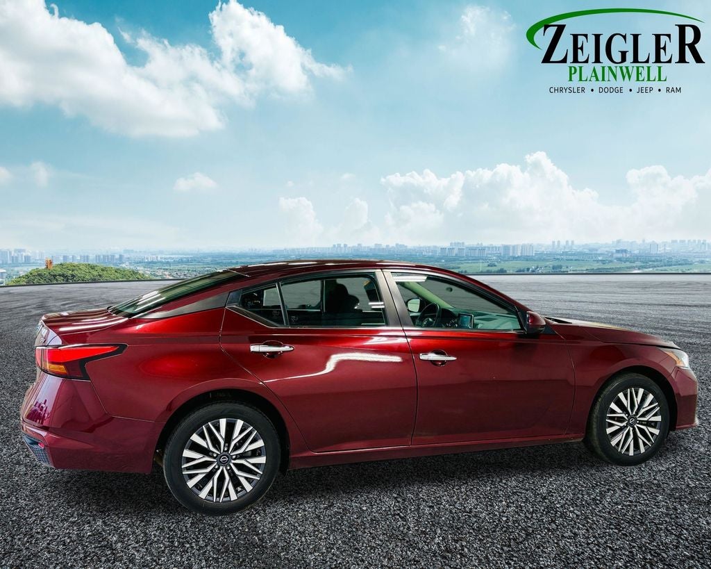 2023 Nissan Altima 2.5 SV Apple Car Play