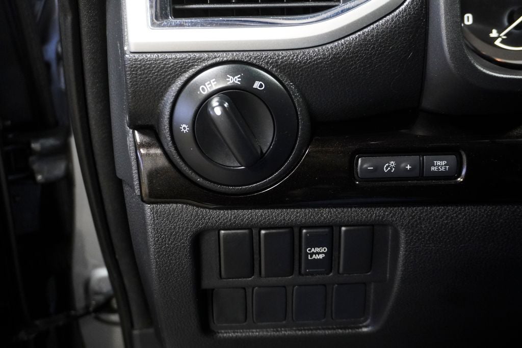 2018 Nissan Titan SV