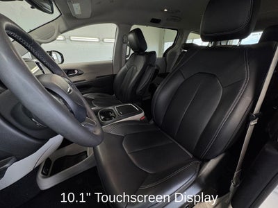 2023 Chrysler Pacifica Touring L Radio: Uconnect 5 w/10.1" Display