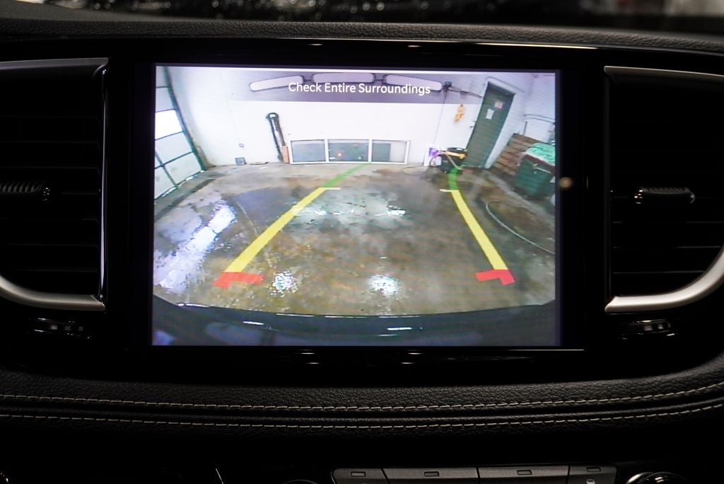 2023 Chrysler Pacifica Touring Apple CarPlay/Android Auto