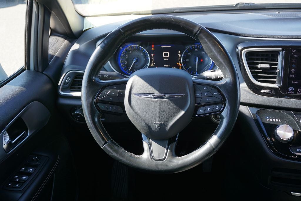 2020 Chrysler Pacifica Touring 3rd row seat
