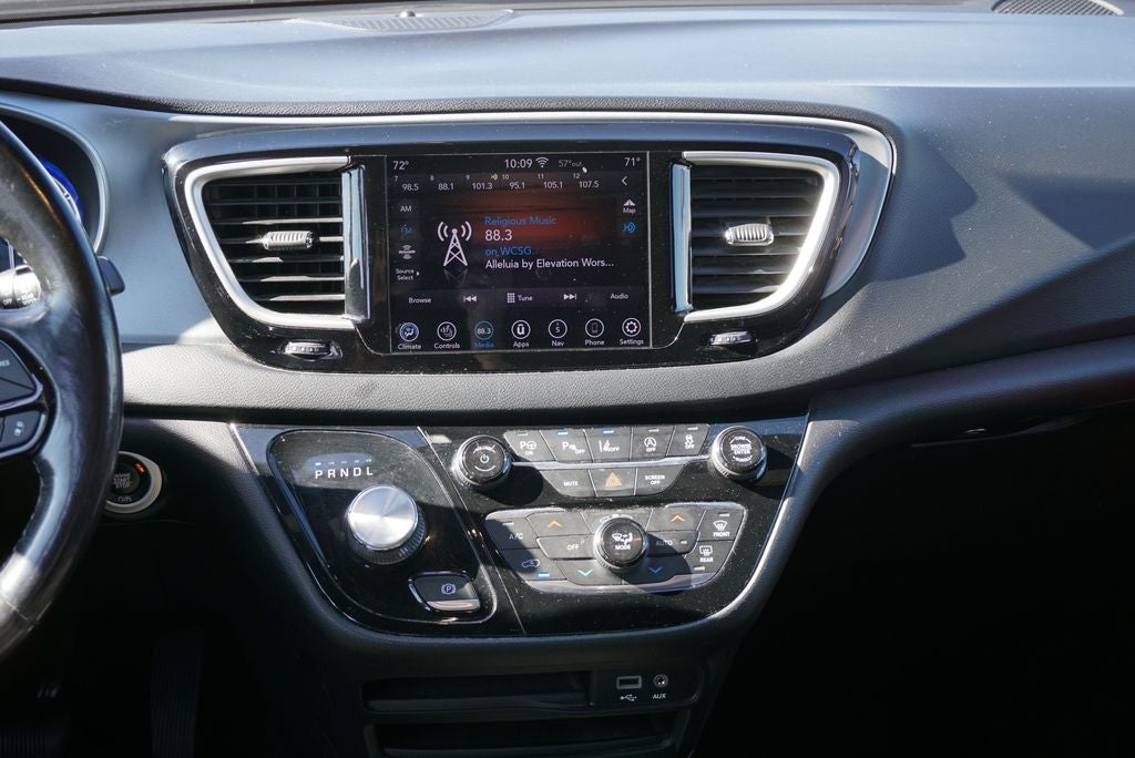 2020 Chrysler Pacifica Touring 3rd row seat
