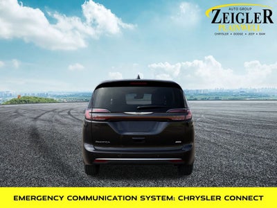 2026 Chrysler Pacifica Select AWD