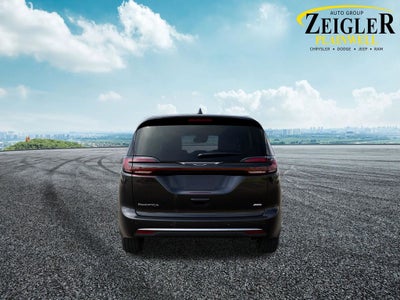 2027 Chrysler Pacifica Select AWD
