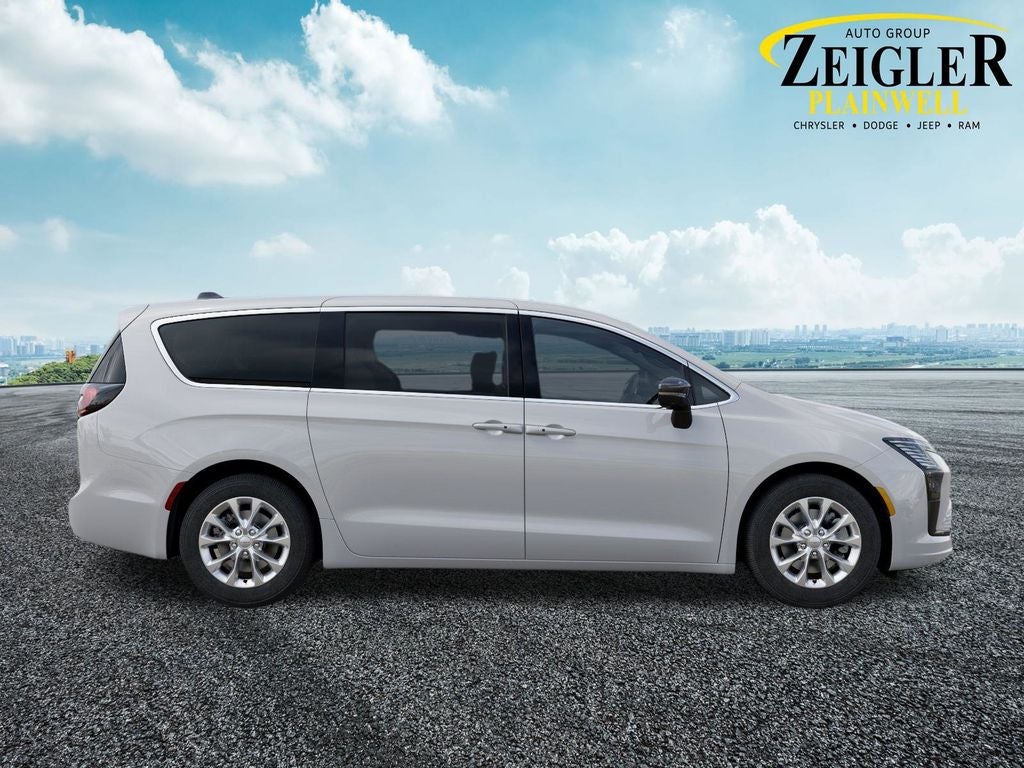 2027 Chrysler Pacifica Select AWD
