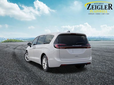 2027 Chrysler Pacifica Select AWD