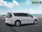 2027 Chrysler Pacifica Select AWD