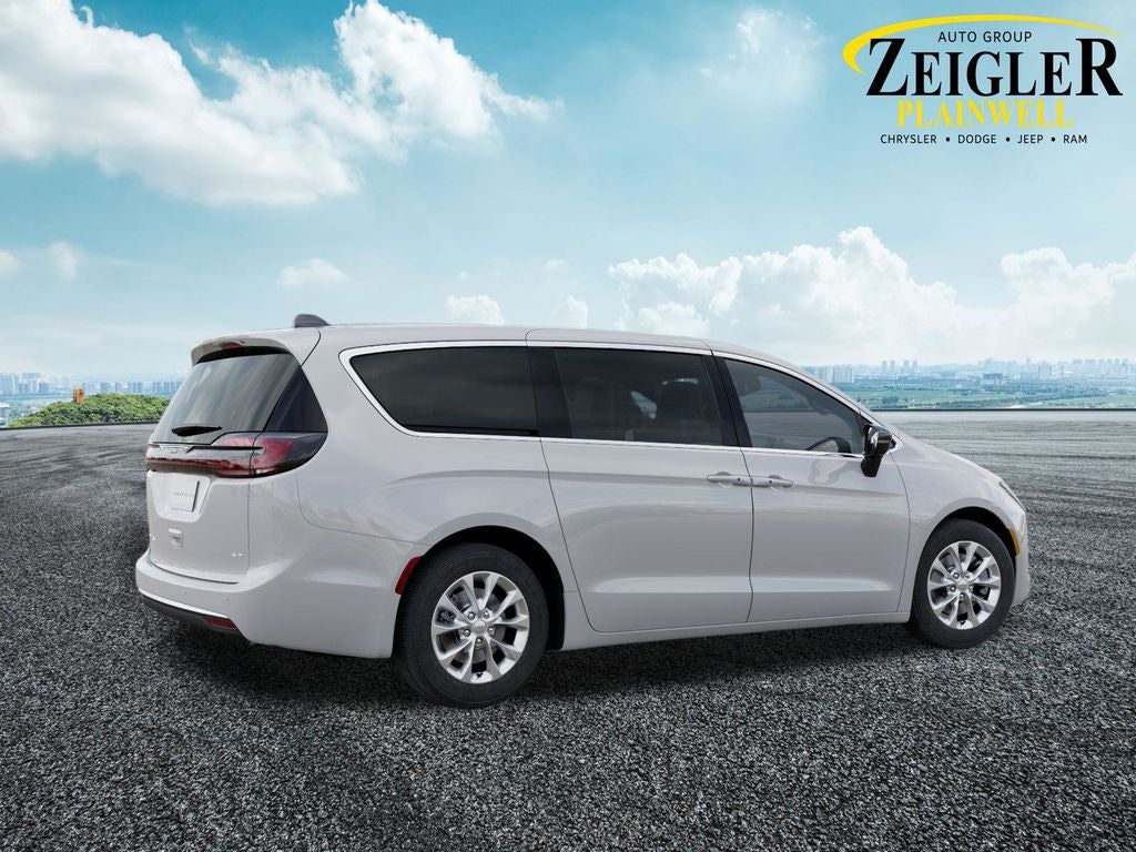 2027 Chrysler Pacifica Select AWD
