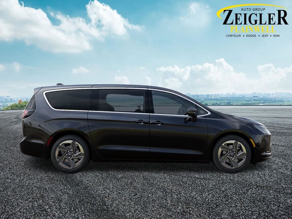 2027 Chrysler Pacifica Limited AWD