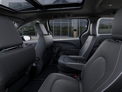 2027 Chrysler Pacifica Limited AWD