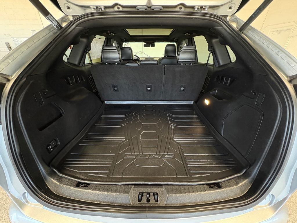 2020 Ford Edge ST Convenience Package