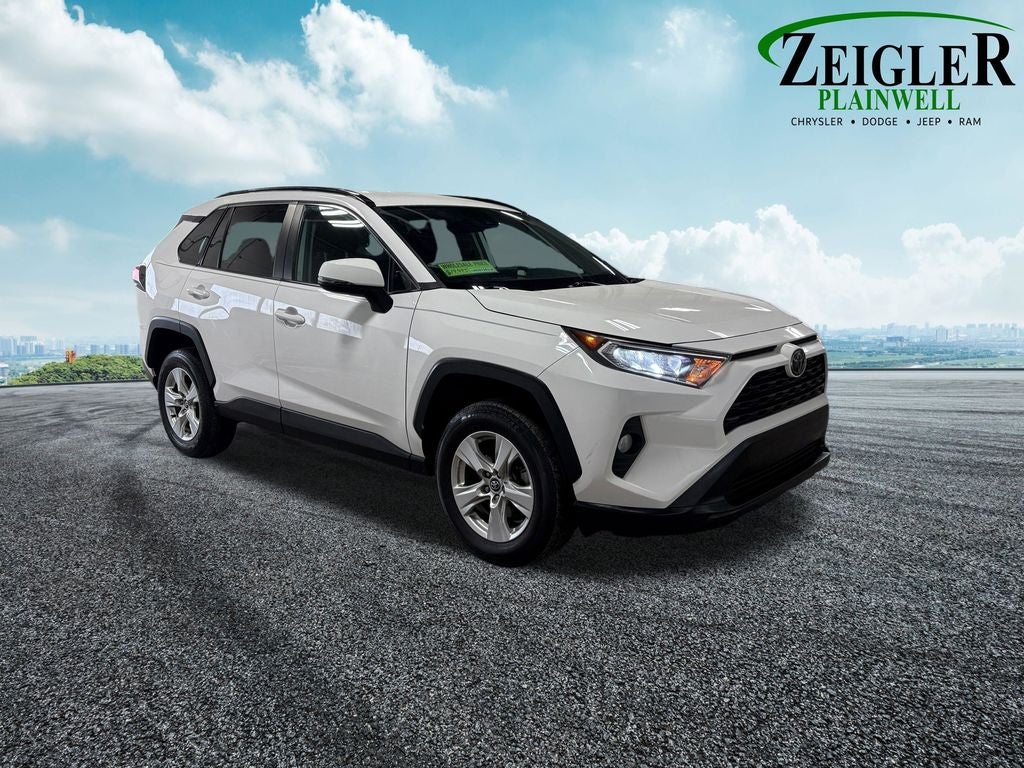 2020 Toyota RAV4 XLE